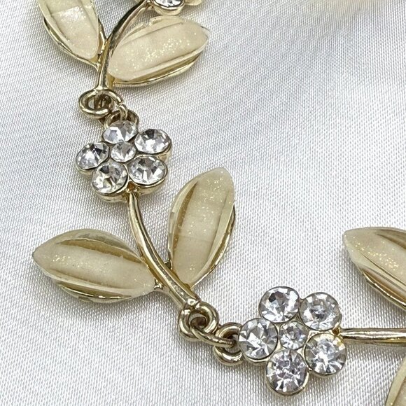 Reimagined Flowers Acrylic Rhinestones Bracelet 7.5 - Picture 2 of 5